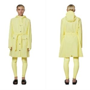 NWT Curve Women’s Rains Waterproof Raincoat Yellow Hooded Trench Coat Size M